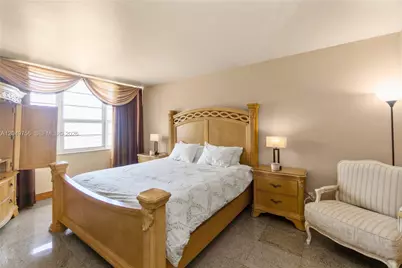 100 Lincoln Rd #811, Miami Beach, FL 33139 - Photo 21