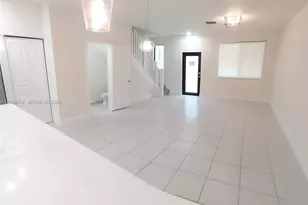 4619 NW 83rd Pkwy, Doral, FL 33166 - Photo 7