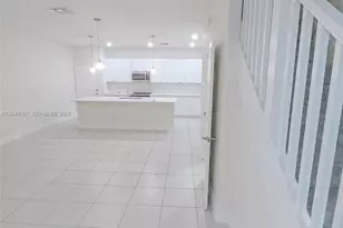 4619 NW 83rd Pkwy, Doral, FL 33166 - Photo 5