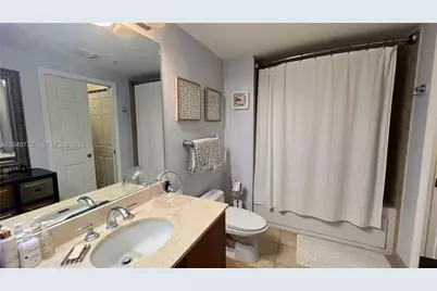 888 Douglas #806, Coral Gables, FL 33134 - Photo 3