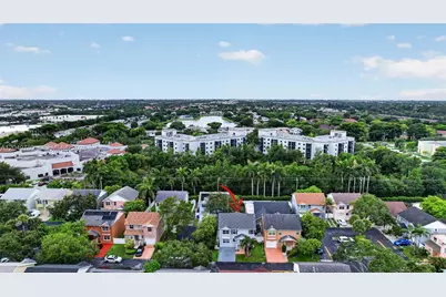 490 NW 102nd Ter, Pembroke Pines, FL 33026 - Photo 47