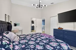 490 NW 102nd Terrace, Pembroke Pines, FL 33026 - Photo 29
