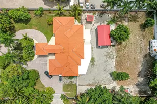 18390 SW 200th St, Miami, FL 33187 - Photo 43