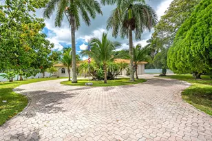 18390 SW 200th St, Miami, FL 33187 - Photo 23