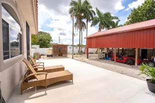 18390 SW 200th St, Miami, FL 33187 - Photo 81
