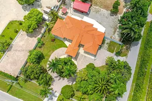 18390 SW 200th St, Miami, FL 33187 - Photo 41