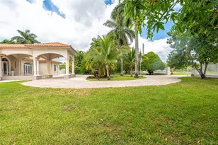 18390 SW 200th St, Miami, FL 33187 - Photo 25