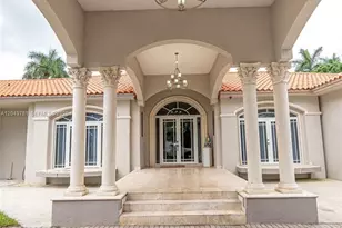 18390 SW 200th St, Miami, FL 33187 - Photo 5