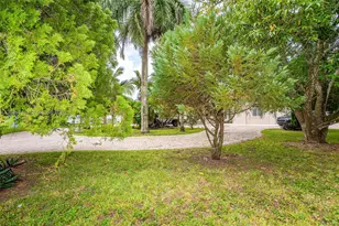 18390 SW 200th St, Miami, FL 33187 - Photo 29