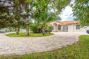 18390 SW 200th St, Miami, FL 33187 - Photo 27
