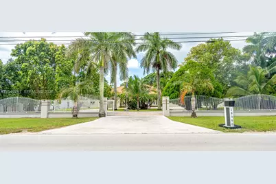 18390 SW 200th St, Miami, FL 33187 - Photo 1