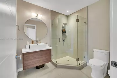 1010 SW 2nd Ave #2201, Miami, FL 33130 - Photo 33