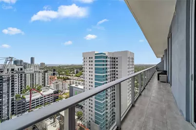 1010 SW 2nd Ave #2201, Miami, FL 33130 - Photo 21