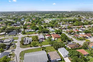 1920 NW 69th Terrace, Miami, FL 33147 - Photo 23