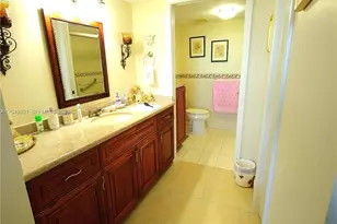 11715 SW 18th St, Miami, FL 33175 - Photo 9