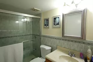 11715 SW 18th St, Miami, FL 33175 - Photo 7