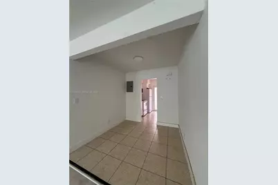 935 Bay Dr #9, Miami Beach, FL 33141 - Photo 3