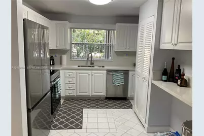 9201 Sunrise Lakes Blvd #205, Sunrise, FL 33322 - Photo 5