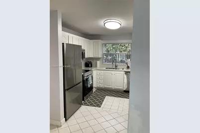 9201 Sunrise Lakes Blvd #205, Sunrise, FL 33322 - Photo 7