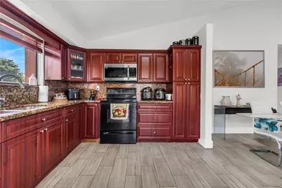 8211 NW 191st St #3-H, Hialeah, FL 33015 - Photo 23