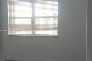 4163 NE 11th St, Homestead, FL 33033 - Photo 13