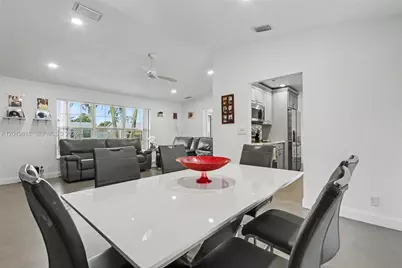 2403 SW 12th Ct, Deerfield Beach, FL 33442 - Photo 11