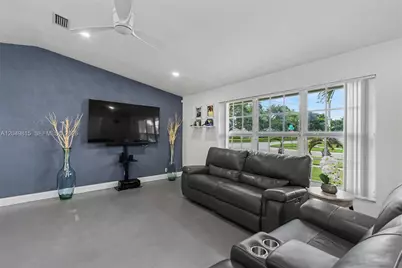 2403 SW 12th Ct, Deerfield Beach, FL 33442 - Photo 9