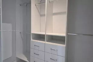 1080 Brickell Ave, Miami, FL 33131 - Photo 25