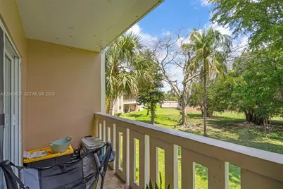 7400 Miami Lakes Dr #D205, Miami Lakes, FL 33014 - Photo 21