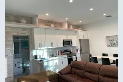 524 NW 10th St #0, Hallandale Beach, FL 33009 - Photo 5