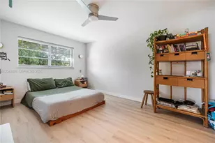 1900 Meridian Ave, Miami Beach, FL 33139 - Photo 11