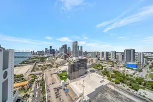 1750 N Bayshore Dr, Miami, FL 33132 - Photo 9