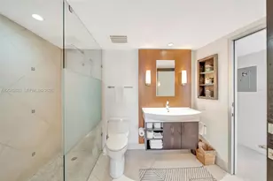 1750 N Bayshore Dr, Miami, FL 33132 - Photo 19