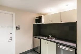 17001 Collins Ave, Sunny Isles Beach, FL 33160 - Photo 113