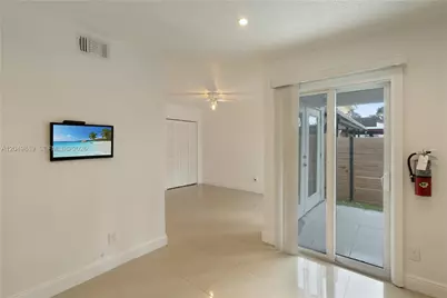 9587 SW 148th Ave Cir S, Miami, FL 33196 - Photo 11
