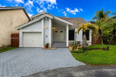 9587 SW 148th Ave Cir S, Miami, FL 33196 - Photo 1
