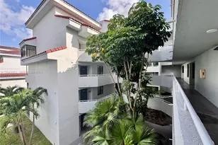 8215 SW 152nd Ave, Miami, FL 33193 - Photo 39