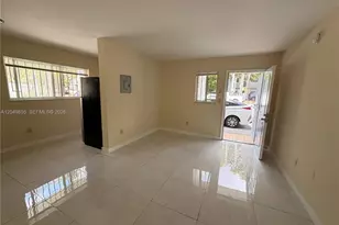 1194 NW 19th Ave, Miami, FL 33125 - Photo 5
