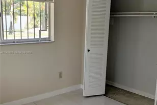 1194 NW 19th Ave, Miami, FL 33125 - Photo 13