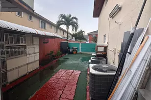 11053 W Okeechobee Rd, Hialeah Gardens, FL 33018 - Photo 23