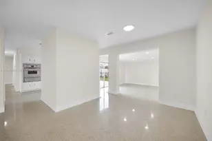 1380 W 60th Terrace, Hialeah, FL 33012 - Photo 27