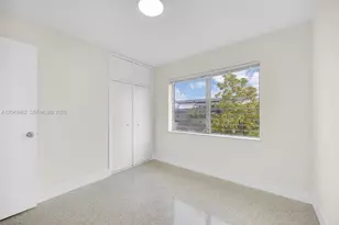 1380 W 60th Terrace, Hialeah, FL 33012 - Photo 13