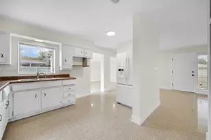 1380 W 60th Terrace, Hialeah, FL 33012 - Photo 39