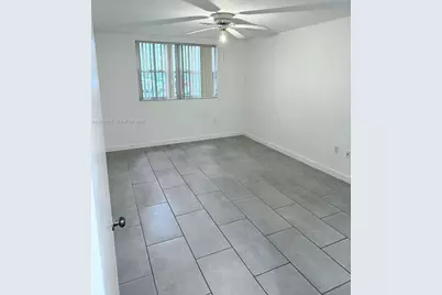 8333 Lake Dr #102, Doral, FL 33166 - Photo 11