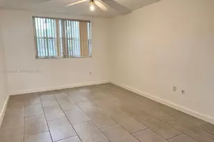 8333 Lake Dr, Doral, FL 33166 - Photo 5