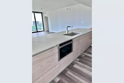 1300 S Miami Ave #1605, Miami, FL 33130 - Photo 7