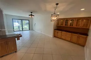 110 Cypress Club Dr, Pompano Beach, FL 33060 - Photo 7