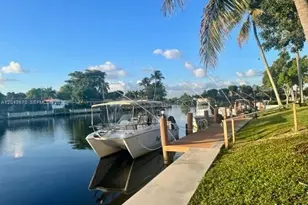110 Cypress Club Dr, Pompano Beach, FL 33060 - Photo 23