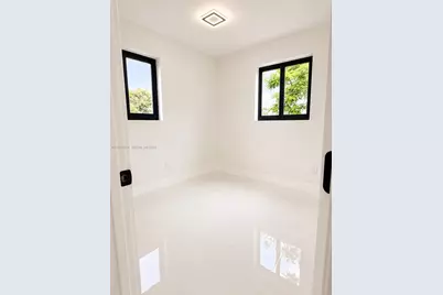 11820 SW 223rd St, Miami, FL 33170 - Photo 13