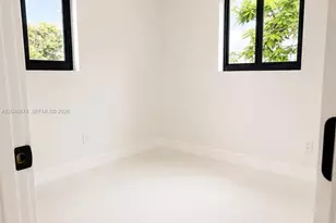 11820 SW 223rd St, Miami, FL 33170 - Photo 13